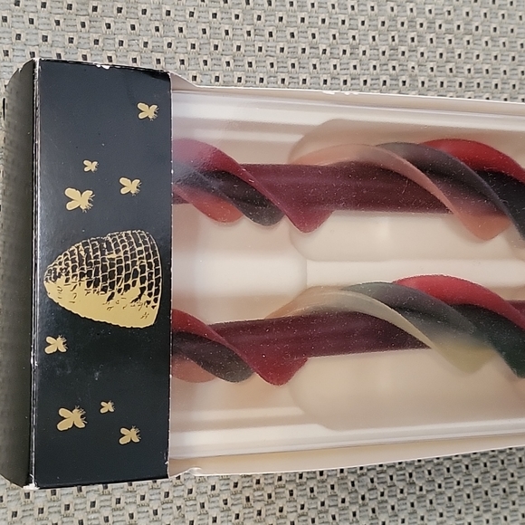 NWT in Box Dadant & Sons, Inc. Holiday Hues 12" Triple Spiral Taper Candles - Picture 6 of 12